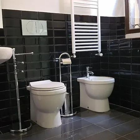 The House بيت ضيافة
